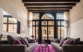 Palazzo Soranzo Noble Floor R&R